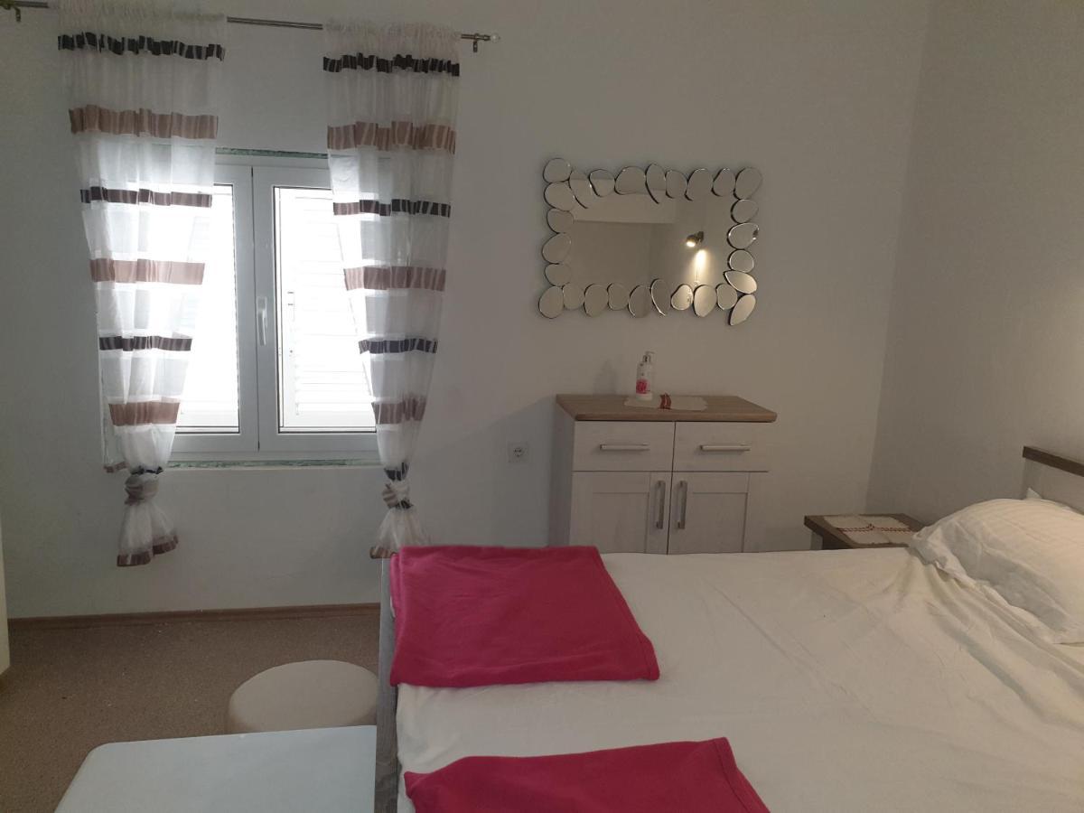 Ulica Dvori Narca 12 Apartment 4+2 Per. Baška Exteriér fotografie