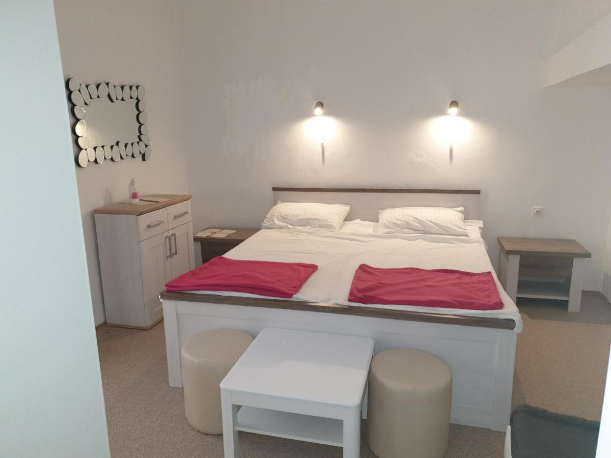 Ulica Dvori Narca 12 Apartment 4+2 Per. Baška Exteriér fotografie